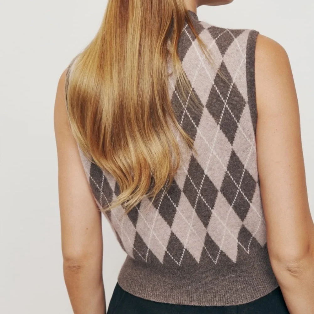 NWT Reformation Corso Cashmere Sweater Vest cropped length argyle pattern print - Picture 4 of 6